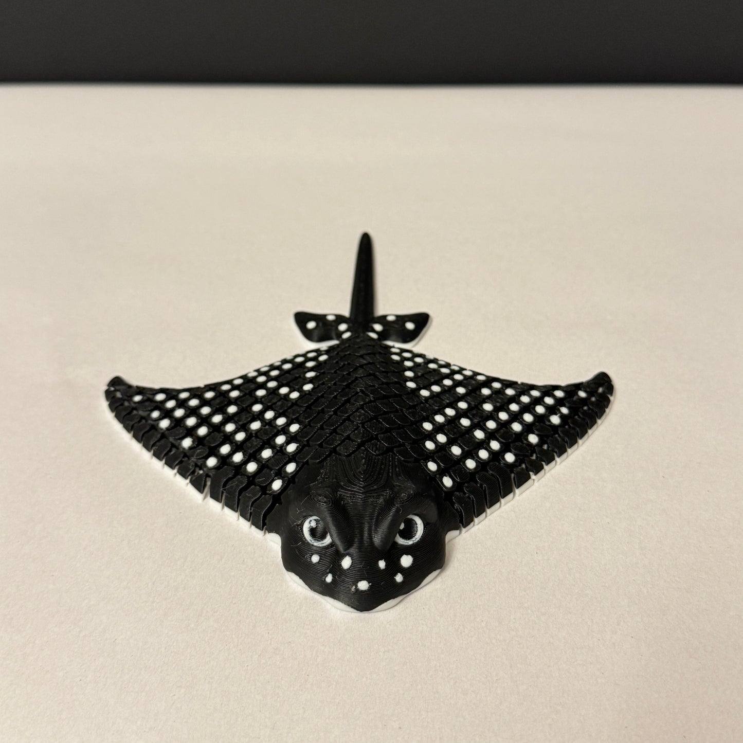 Wiggling Spotted Stingray